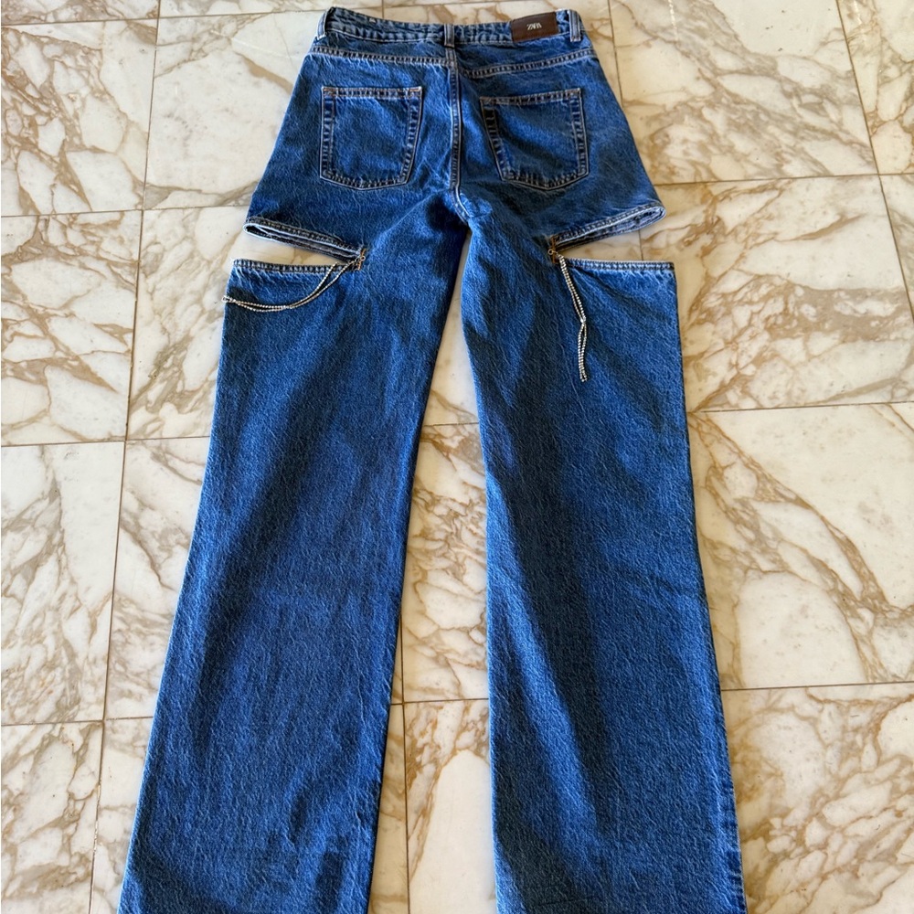Zara Blue Denim Jeans with Distinctive Zipper Accents